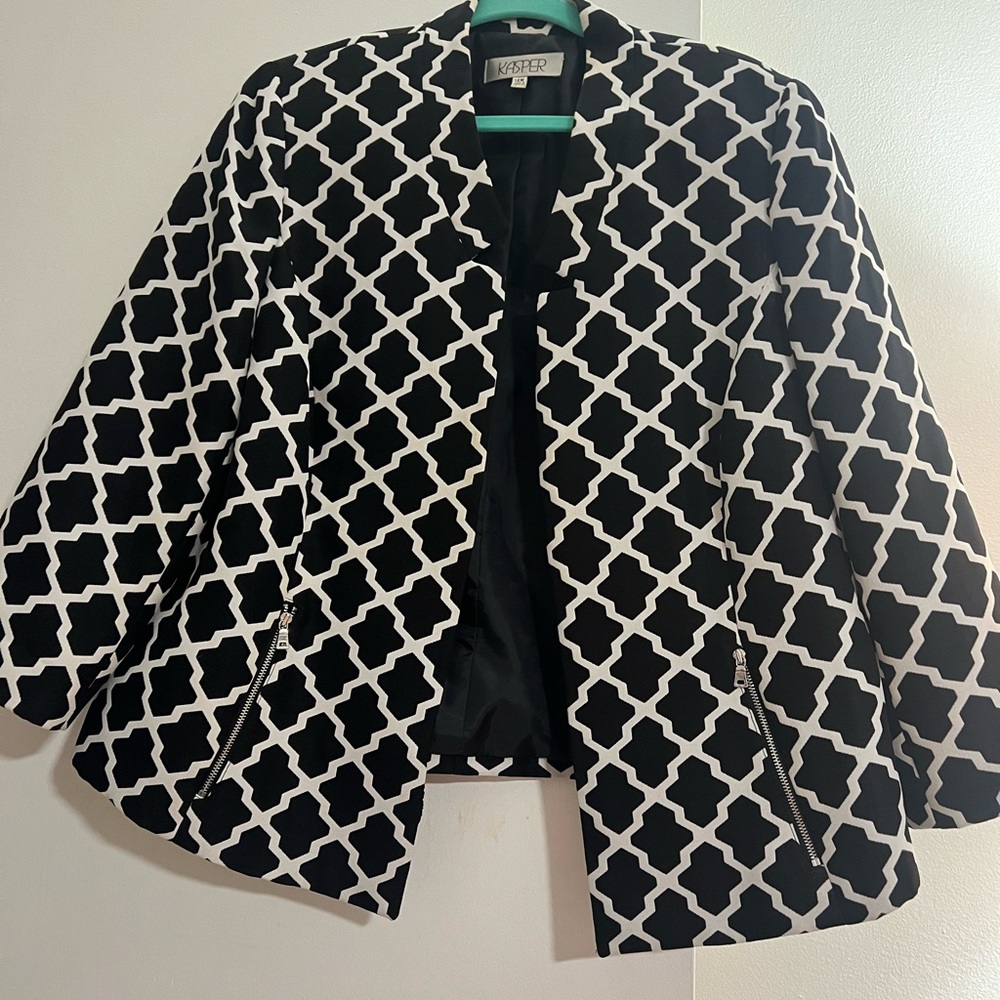 Kasper Black and White Patterned Blazer